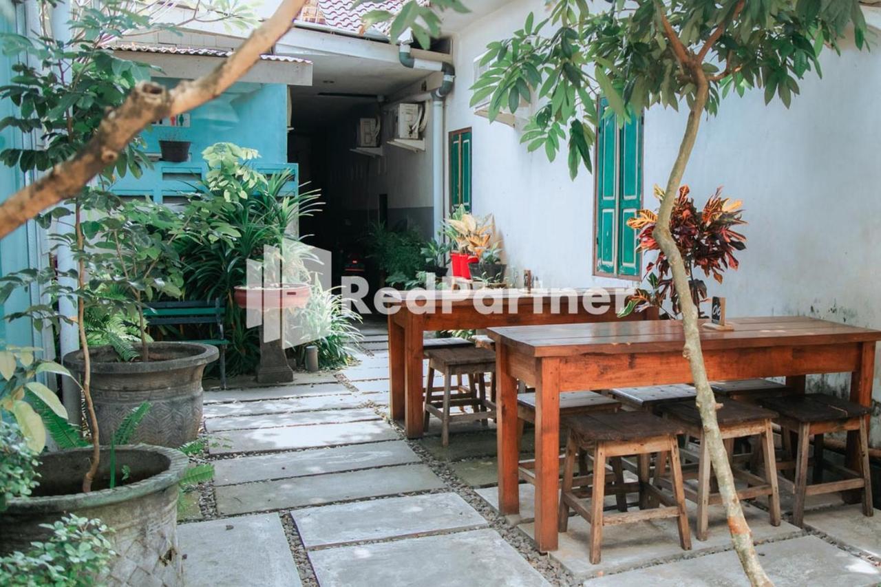 Flamboyan Asri Syariah Mitra Reddoorz Near Kampung Inggris Pare Hotel ภายนอก รูปภาพ